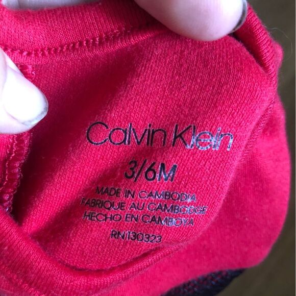 🦘 Calvin Klein | Red Bodysuit - Picture 3 of 3